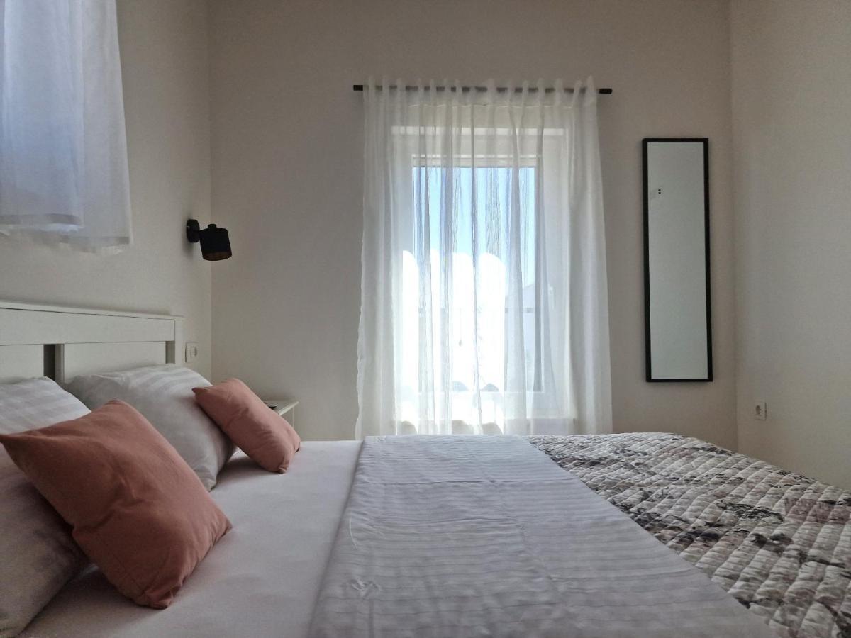 Apartments Miamare Примоштен Экстерьер фото